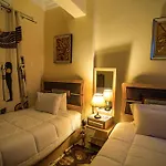 Royal Bella Casa Pyramids Inn