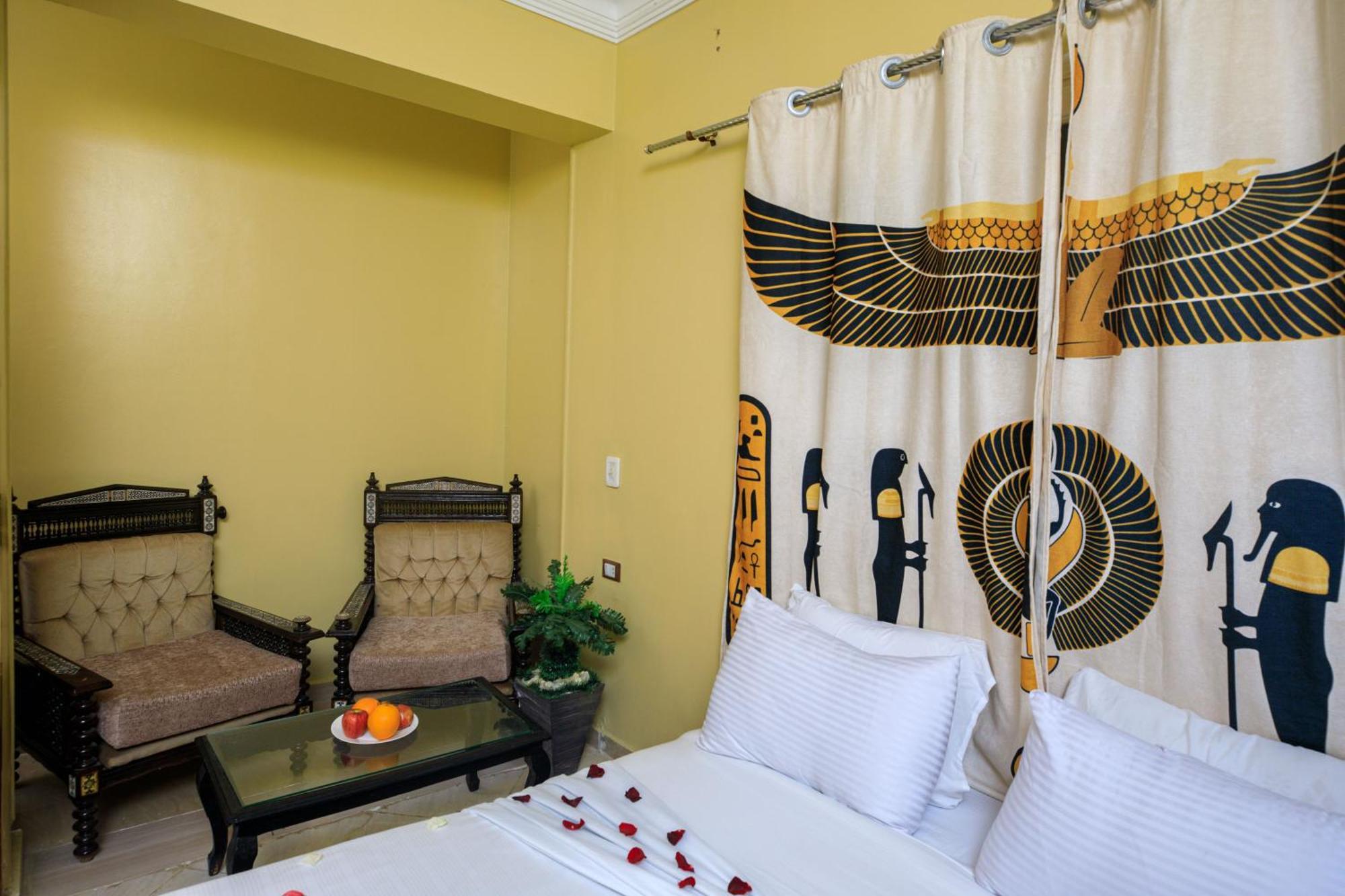 Royal Bella Casa Pyramids Couette-café Kafret el-Gabal