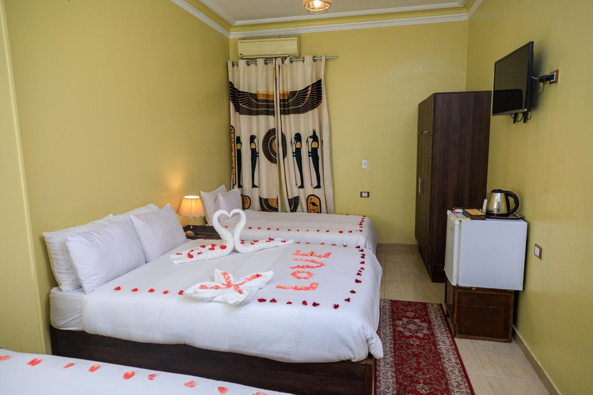 Royal Bella Casa Pyramids Kafret el-Gabal