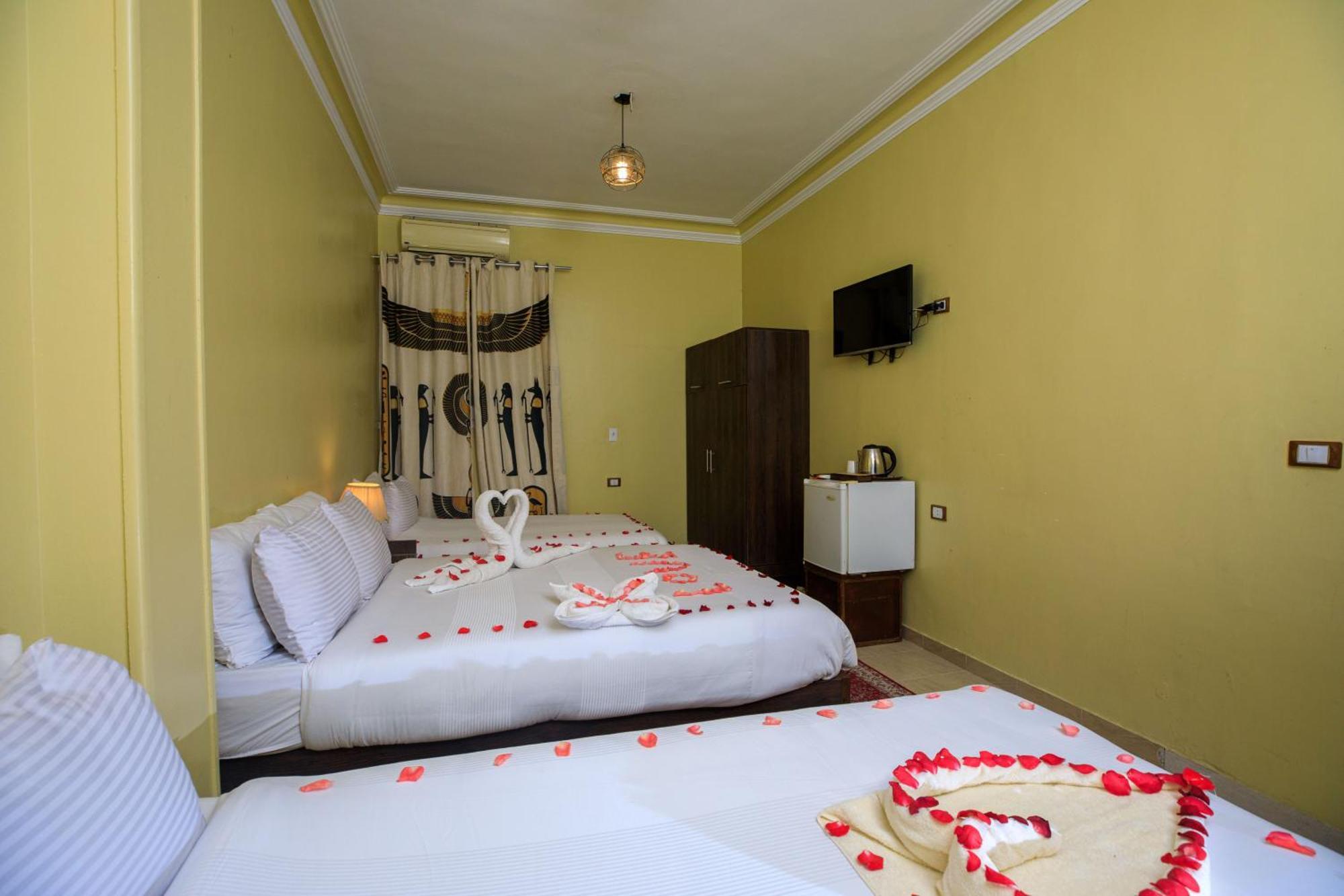 Royal Bella Casa Pyramids Kafret el-Gabal